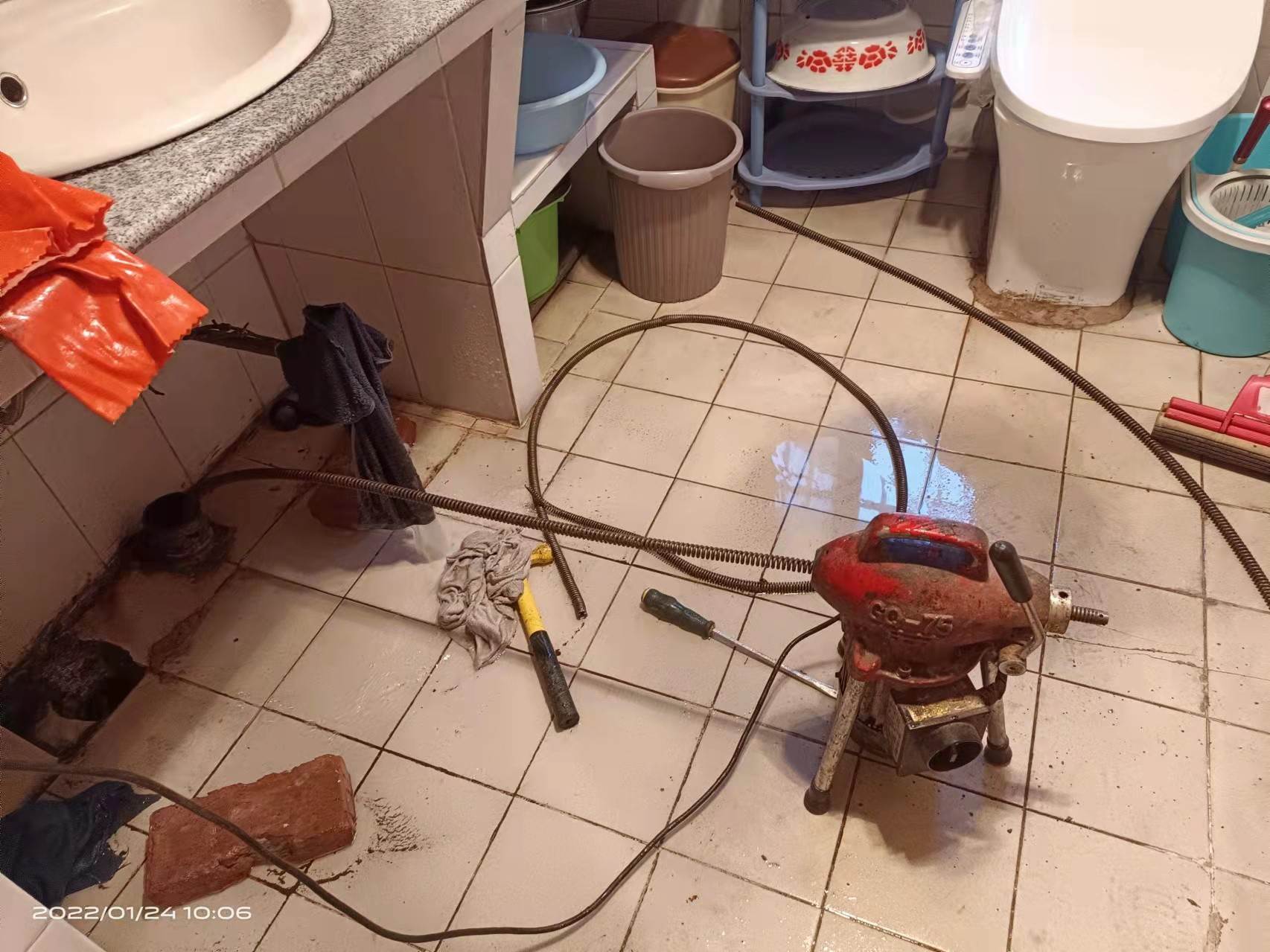 合江疏通厨房下水道，地漏疏通